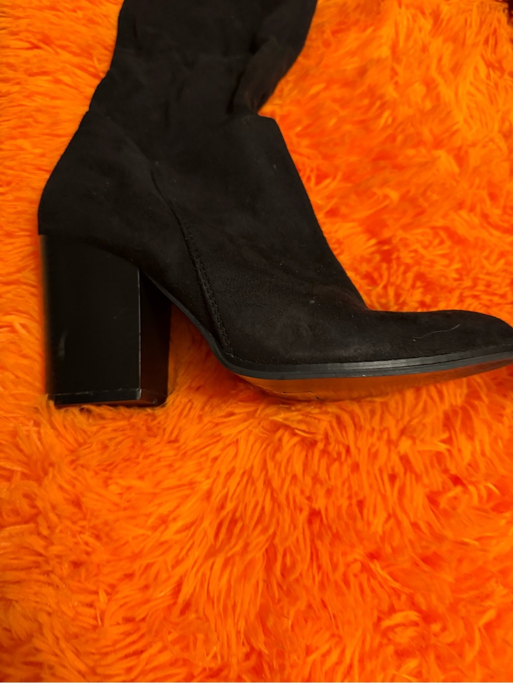 Agl Black Suede Mid-Calf Block Heel Boots - Picture 5 of 7